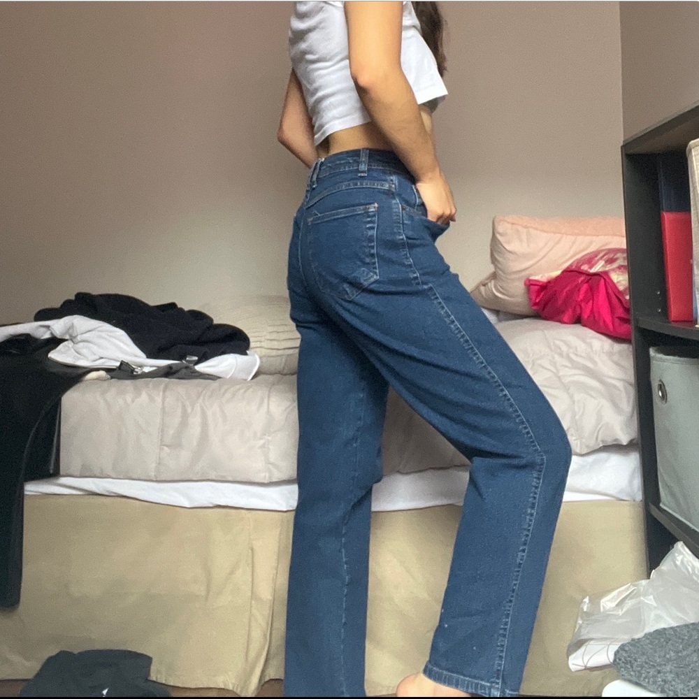 Vintage Dark high waisted Blue Denim Mom Jeans size 29”